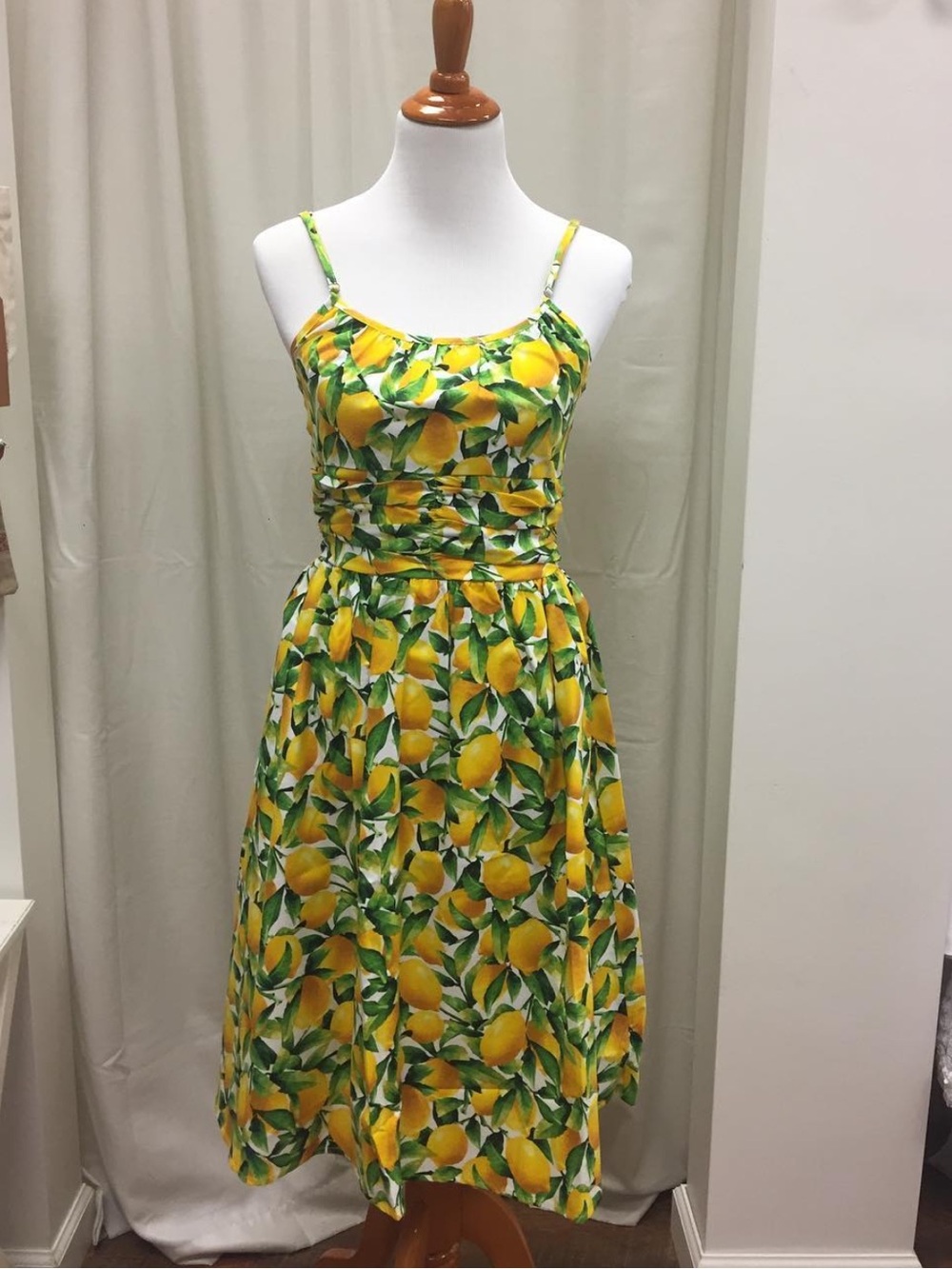 Retrolicious lemon print size M